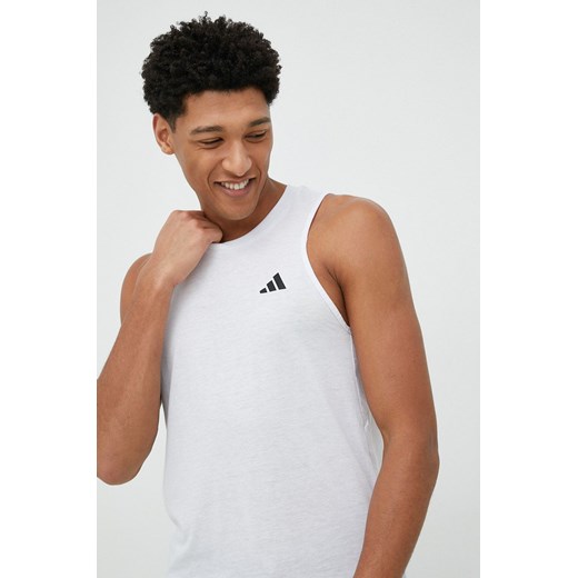 adidas Performance t-shirt treningowy Train Essentials kolor biały IC6947 ze sklepu ANSWEAR.com w kategorii T-shirty męskie - zdjęcie 149039097