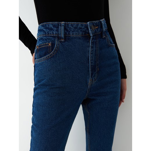 Mohito - Jeansy mom fit - Niebieski Mohito 40 Mohito
