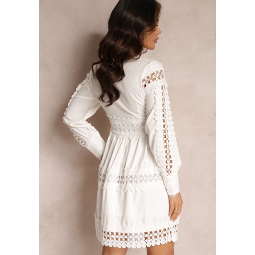Biała Koronkowa Sukienka z Ozdobnym Dekoltem Sweeney ze sklepu Renee odzież w kategorii Sukienki - zdjęcie 149160467