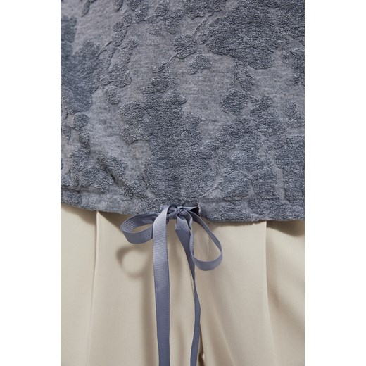 Bluzka z długim rękawem i wiązaniem ze sklepu Moodo.pl w kategorii Bluzki damskie - zdjęcie 149194596