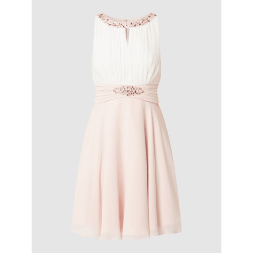 Sukienka koktajlowa z szyfonu z ozdobnymi perełkami 32 promocja Peek&Cloppenburg 
