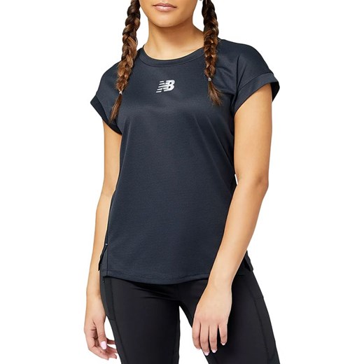 Koszulka New Balance WT23277BK - czarna ze sklepu streetstyle24.pl w kategorii Bluzki damskie - zdjęcie 149394106