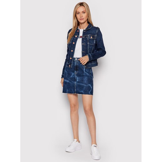 Tommy Jeans Spódnica jeansowa Skirt DW0DW11454 Granatowy Regular Fit Tommy Jeans 29 okazyjna cena MODIVO