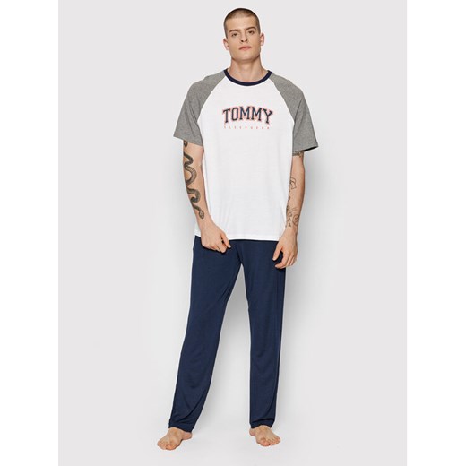 Tommy Hilfiger T-Shirt Cn Ss Logo UM0UM02351 Biały Regular Fit Tommy Hilfiger L wyprzedaż MODIVO