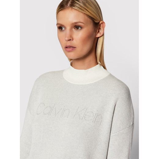 Calvin Klein Sweter Two Tone Mock Neck Logo K20K203242 Szary Regular Fit Calvin Klein XXS promocyjna cena MODIVO