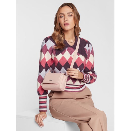 Calvin Klein Jeans Torebka Ck Elevated Crossbody W/Flap K60K609850 Różowy uniwersalny MODIVO okazyjna cena