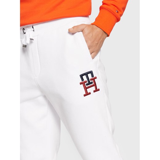 Tommy Hilfiger Spodnie dresowe Essential Monogram MW0MW28208 Biały Regular Fit Tommy Hilfiger M okazja MODIVO