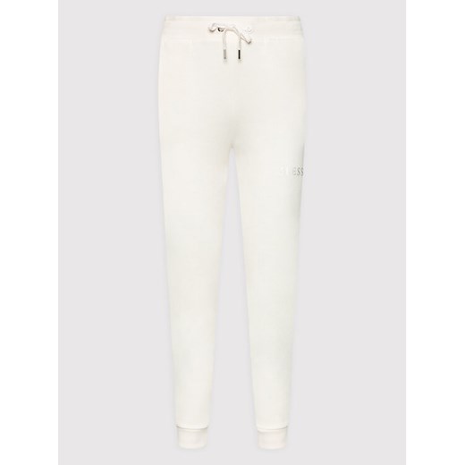 Guess Spodnie dresowe V2RB23 K9V31 Biały Regular Fit Guess L MODIVO wyprzedaż