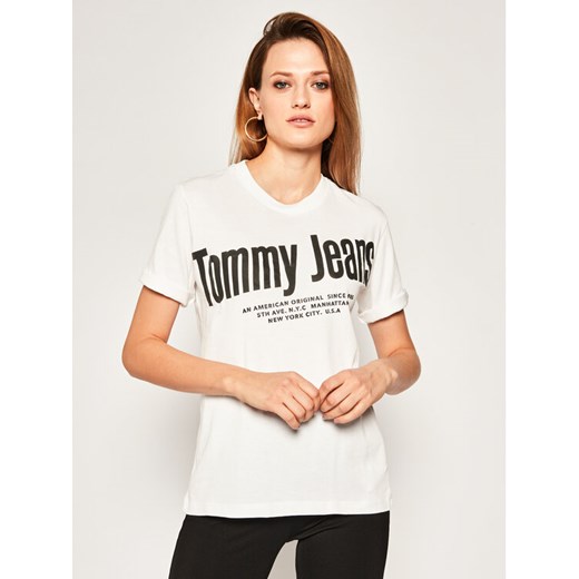 Tommy Jeans T-Shirt Diagonal DW0DW08037 Biały Regular Fit Tommy Jeans S okazyjna cena MODIVO