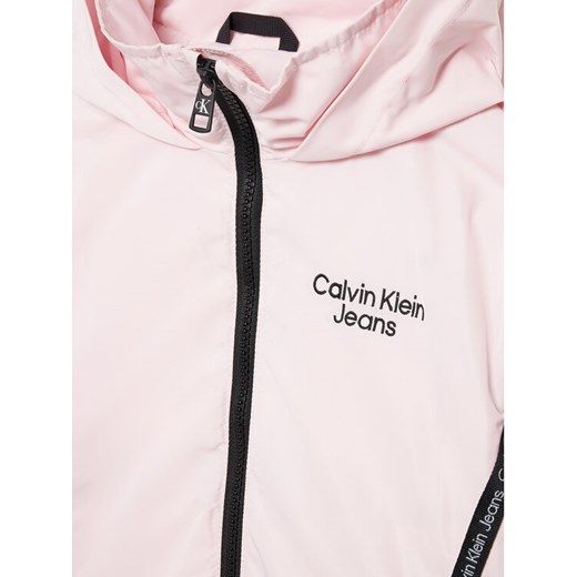 Calvin Klein Jeans Kurtka przejściowa Logo Tape IG0IG01437 Różowy Regular Fit 10Y okazja MODIVO
