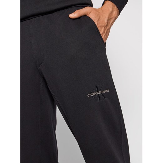 Calvin Klein Jeans Spodnie dresowe Essentials J30J318159 Czarny Regular Fit XL okazja MODIVO