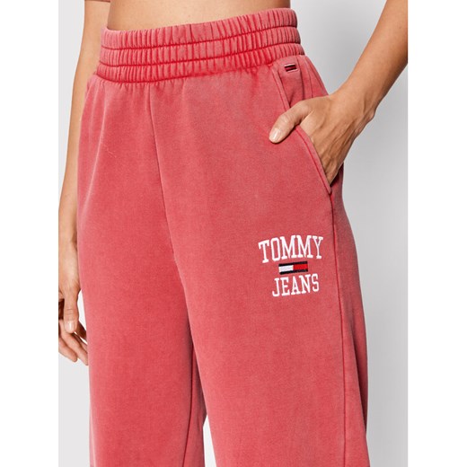 Tommy Jeans Spodnie dresowe College Logo Baggy DW0DW11889 Różowy Relaxed Fit Tommy Jeans M MODIVO wyprzedaż