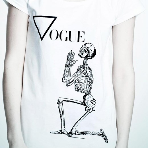 T-shirt "Prayer to Vogue" by NOH8 SNDCT showroom-pl bialy delikatne