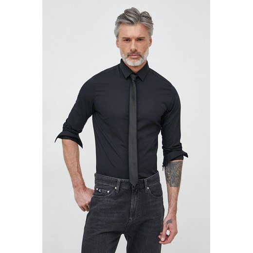 Calvin Klein koszula męska kolor czarny slim z kołnierzykiem klasycznym ze sklepu ANSWEAR.com w kategorii Koszule męskie - zdjęcie 150619706