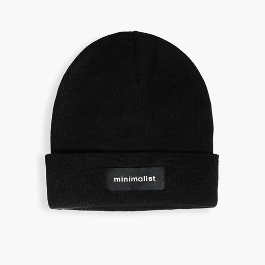 Cropp - Czapka beanie z naszywką - Czarny Cropp Uniwersalny Cropp