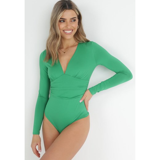 Zielone Body z Trójkątnym Dekoltem i Długim Rękawem Fenthea ze sklepu Born2be Odzież w kategorii Bluzki damskie - zdjęcie 150934677