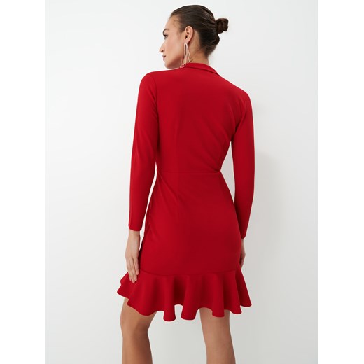 Sukienka czerwona Mohito letnia z dekoltem w literę v kopertowa z długim rękawem