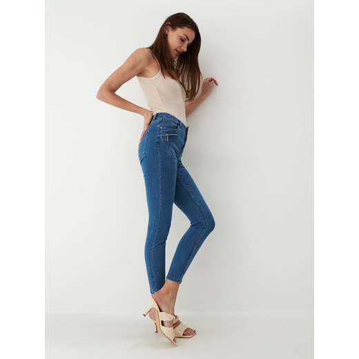 Mohito - Jeansy skinny z ozdobnymi zamkami - Niebieski Mohito 32 okazja Mohito