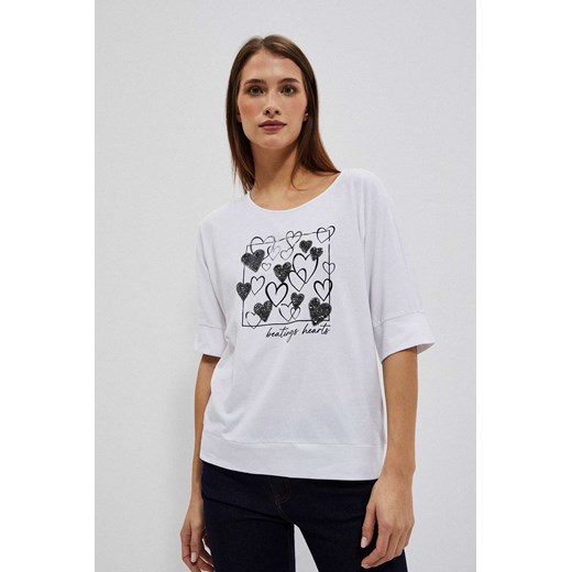 T-shirt z nadrukowanymi sercami biały ze sklepu Moodo.pl w kategorii Bluzki damskie - zdjęcie 151334967