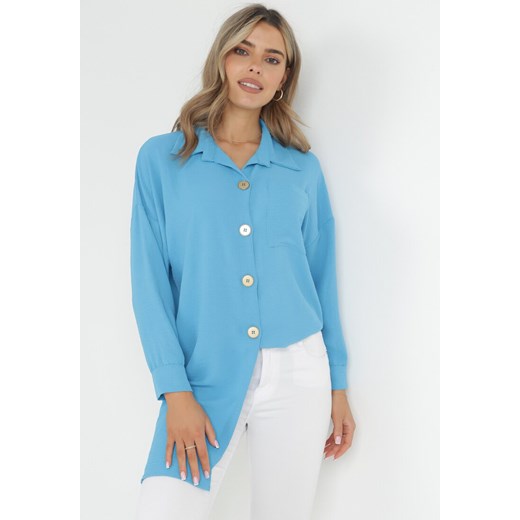 Niebieska Długa Koszula z Rozcięciami po Bokach i Naszytą Kieszonką Hypallia ze sklepu Born2be Odzież w kategorii Koszule damskie - zdjęcie 151810535