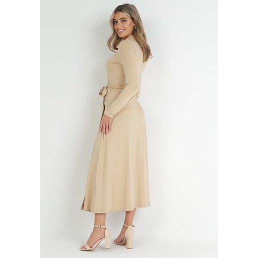 Sukienka Born2be maxi z kołnierzykiem kopertowa elegancka z długim rękawem