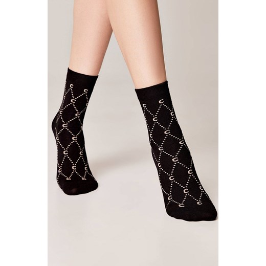 Czarne bawełniane skarpetki ze wzorem conte, Kolor czarny-wzór, Rozmiar 36-37, Conte ze sklepu Intymna w kategorii Skarpetki damskie - zdjęcie 151932688