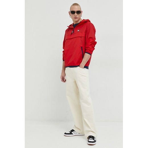 Tommy Jeans kurtka męska kolor czerwony przejściowa ze sklepu ANSWEAR.com w kategorii Kurtki męskie - zdjęcie 152219175