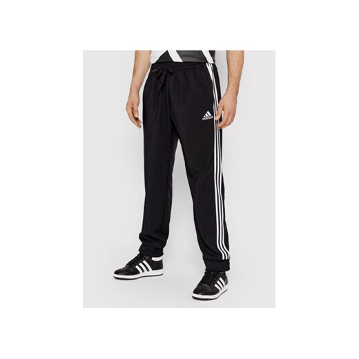 adidas Spodnie dresowe Aeroready Essentials 3-Stripes GK8980 Czarny Regular Fit M okazja MODIVO