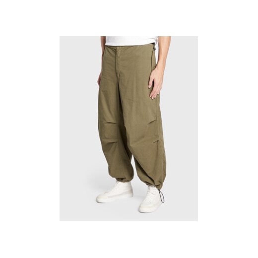 BDG Urban Outfitters Spodnie materiałowe 75335752 Khaki Baggy Fit Bdg Urban Outfitters 28 MODIVO