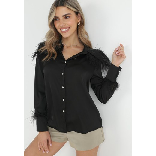 Czarna Koszula z Satynowej Tkaniny z Piórami Mahalia ze sklepu Born2be Odzież w kategorii Koszule damskie - zdjęcie 152705117