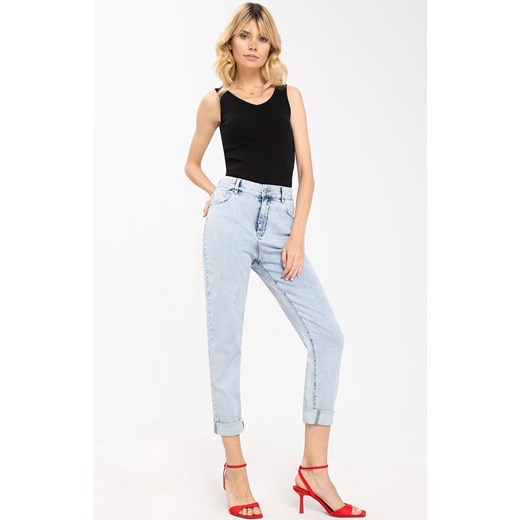 Spodnie damskie jeansowe typu mom fit D-LIDYA, Kolor niebieski, Rozmiar 27-30, PATROL ze sklepu Primodo w kategorii Jeansy damskie - zdjęcie 152926507