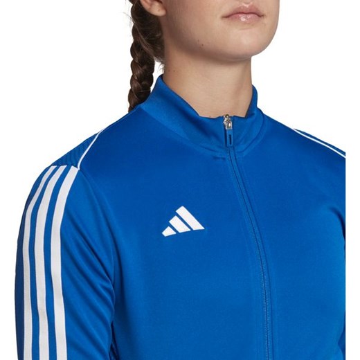Bluza damska Adidas krótka sportowa z aplikacją 