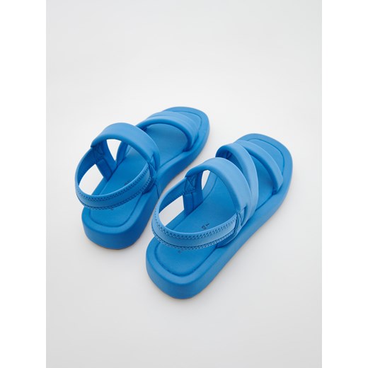 Sandały damskie Reserved bez obcasa płaskie casual 