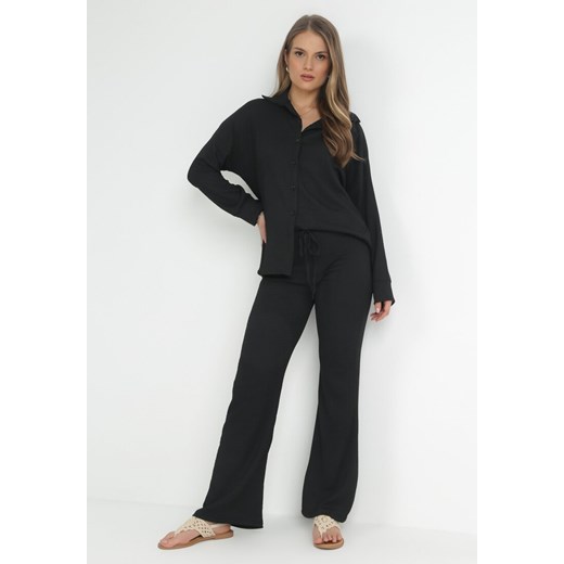 Czarny 2-częściowy Komplet z Koszulą i Spodniami z Tłoczonej Tkaniny Benneta ze sklepu Born2be Odzież w kategorii Komplety i garnitury damskie - zdjęcie 153283888