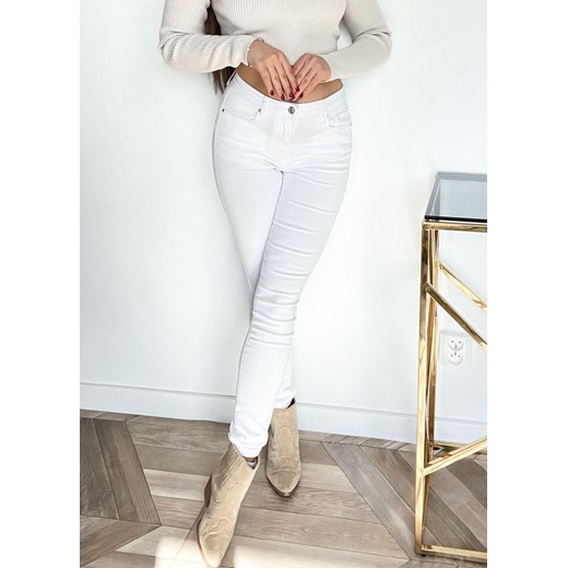 klasyczne białe spodnie jeansowe rurki emma skinny jeans goodies ze sklepu STYLOWO w kategorii Jeansy damskie - zdjęcie 153552707