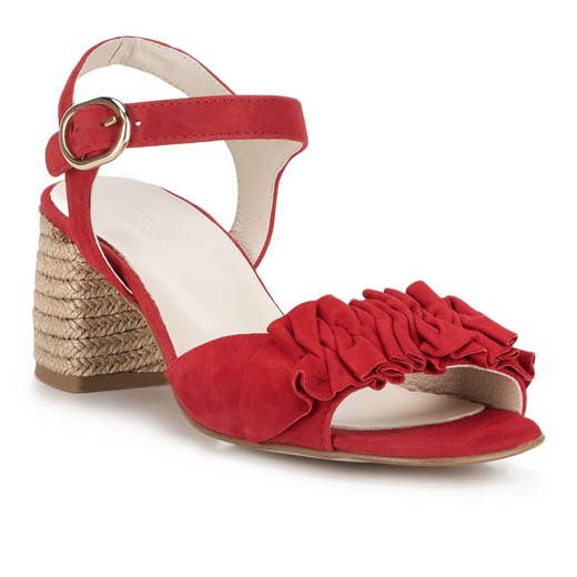 Damskie sandały zamszowe z marszczeniem czerwone ze sklepu WITTCHEN w kategorii Sandały damskie - zdjęcie 153678009