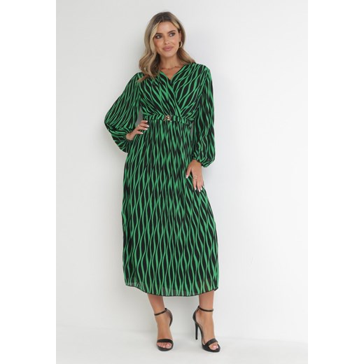 Zielona Rozkloszowana Sukienka Plisowana z Paskiem Famalee ze sklepu Born2be Odzież w kategorii Sukienki - zdjęcie 153771116