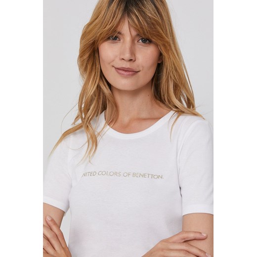 United Colors of Benetton T-shirt bawełniany kolor biały ze sklepu ANSWEAR.com w kategorii Bluzki damskie - zdjęcie 154080019
