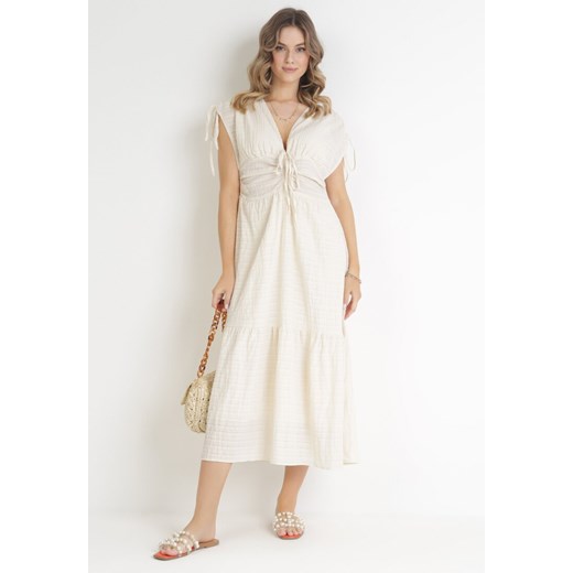Beżowa Rozkloszowana Sukienka z Falbaną Atina ze sklepu Born2be Odzież w kategorii Sukienki - zdjęcie 154193605