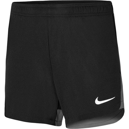 Szorty Nike w sportowym stylu na lato 