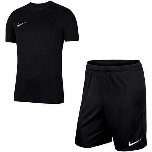 Stroje piłkarskie Nike 