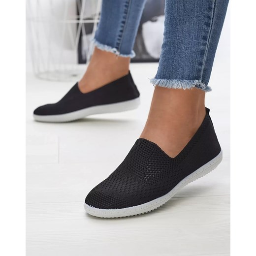 Damskie ażurowe tenisówki slip on w kolorze czarnym Kamiosa- Obuwie Royalfashion.pl 40 wyprzedaż royalfashion.pl