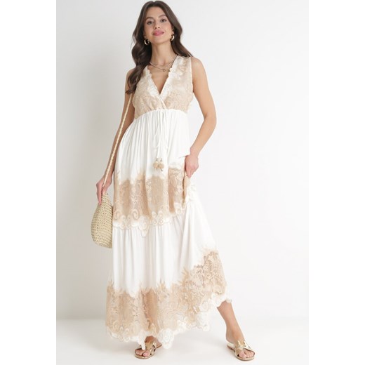 Biała Rozkloszowana Sukienka z Koronką i Ozdobnymi Pomponami Dorira ze sklepu Born2be Odzież w kategorii Sukienki - zdjęcie 154537279
