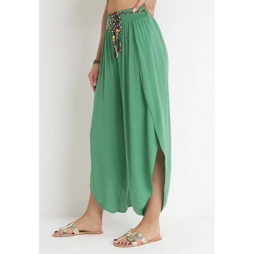Zielone Spodnie Valiea ze sklepu Born2be Odzież w kategorii Spodnie damskie - zdjęcie 154537537
