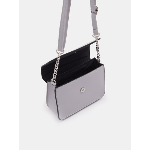 Listonoszka Sinsay matowa ze skóry na ramię 