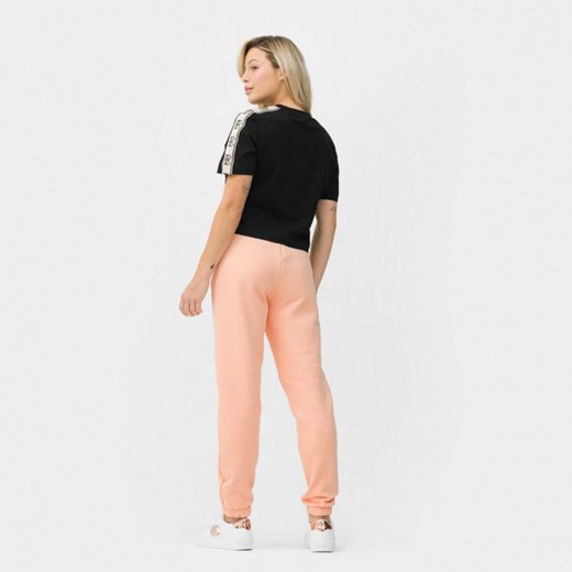 Damskie spodnie dresowe GUESS ALISHA LONG PANTS - różowe Guess XS Sportstylestory.com