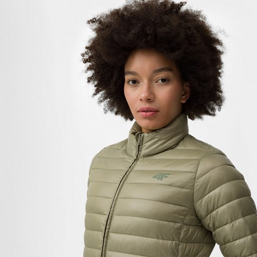 Damska kurtka puchowa pikowana 4F 4FSS23TDJAF196 - oliwkowa/khaki XS promocja Sportstylestory.com