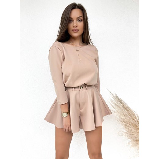 bluzka nexia z wycięciem z tyłu mielczarkowski polski produkt - beżowa ze sklepu STYLOWO w kategorii Bluzki damskie - zdjęcie 155970306