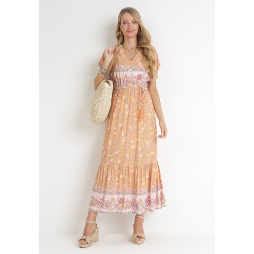 Pomarańczowo-Różowa Bawełniana Sukienka Maxi z Gumką w Talii i Cienkim Paskiem z Chwostami Kenadi ze sklepu Born2be Odzież w kategorii Sukienki - zdjęcie 156019419