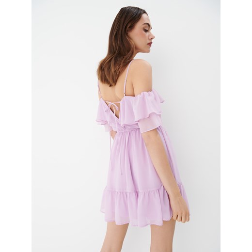 Sukienka Mohito casualowa fioletowa mini z dekoltem typu hiszpanka 